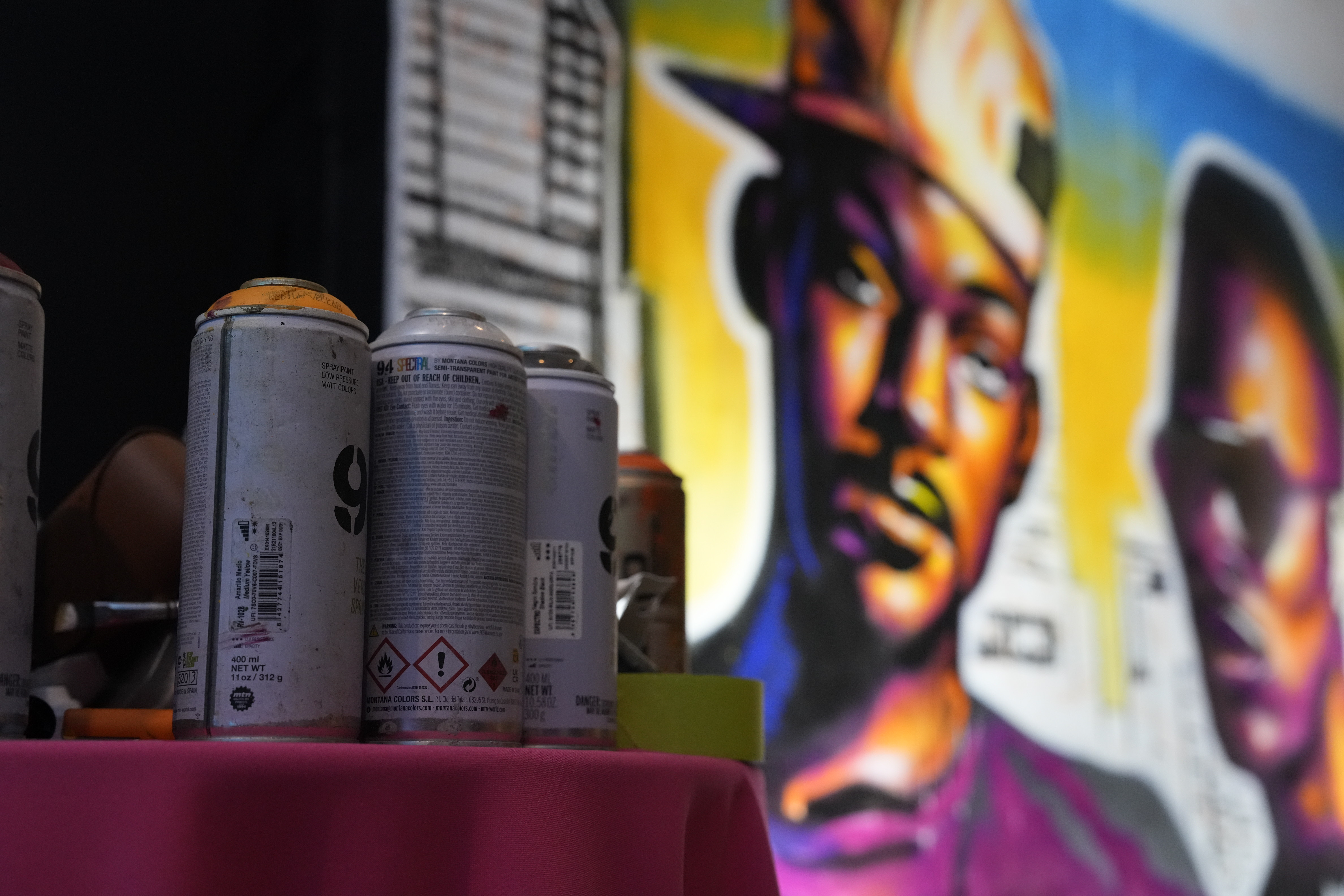 A live graffiti artist produced art of the iconic duo, DJ Jazzy Jeff & the Fresh Prince