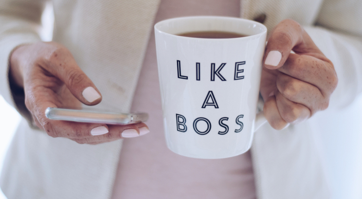 a mug that read Like a Boss
