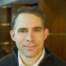 Headshot of Les Wilkinson