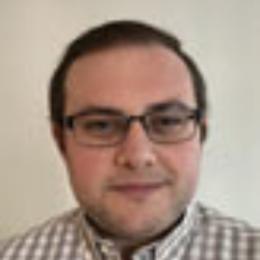 Headshot of Scott Hollander