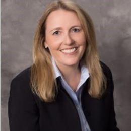 Headshot of Maggie Gloeckle