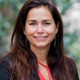 Headshot of Elizabeth Gibbes