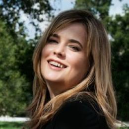 Headshot of Tara Kelly