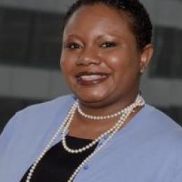 Headshot of Sonya Olds Som