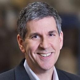 Douglas Graham headshot