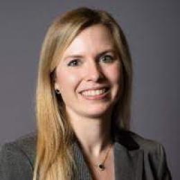 Headshot of Dawn Crowell Murphy