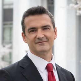 Headshot of Gregory Zerzan