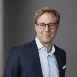 Headshot of Gian-Andrea Caprez