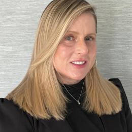 headshot of Jennifer F Flynn